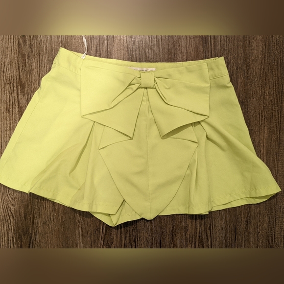 Neon Yellow-Green Now Shorts Women Size UK 10 (US6) Emma In the World - Picture 2 of 4
